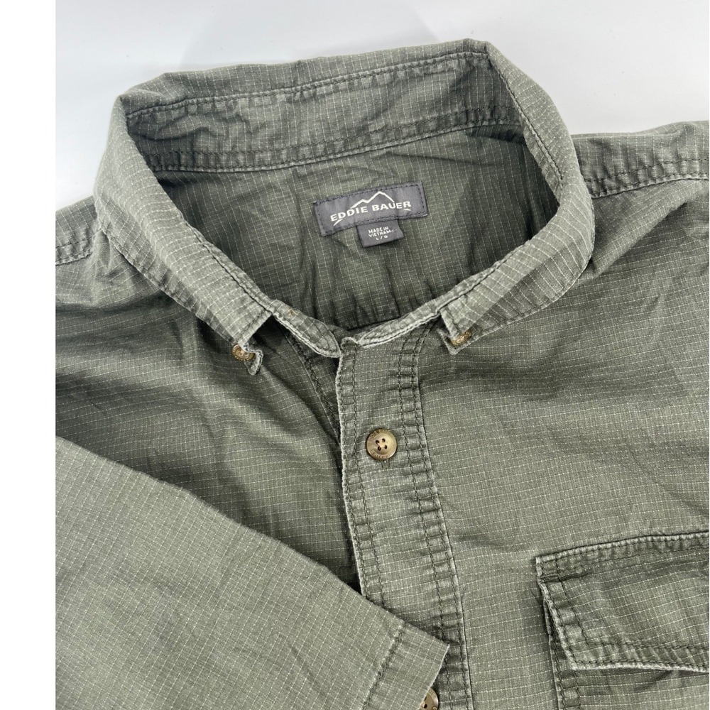 Eddie Bauer Button Down Shirt Mens LG Green Ripstop Short Sleeve Utility Pockets